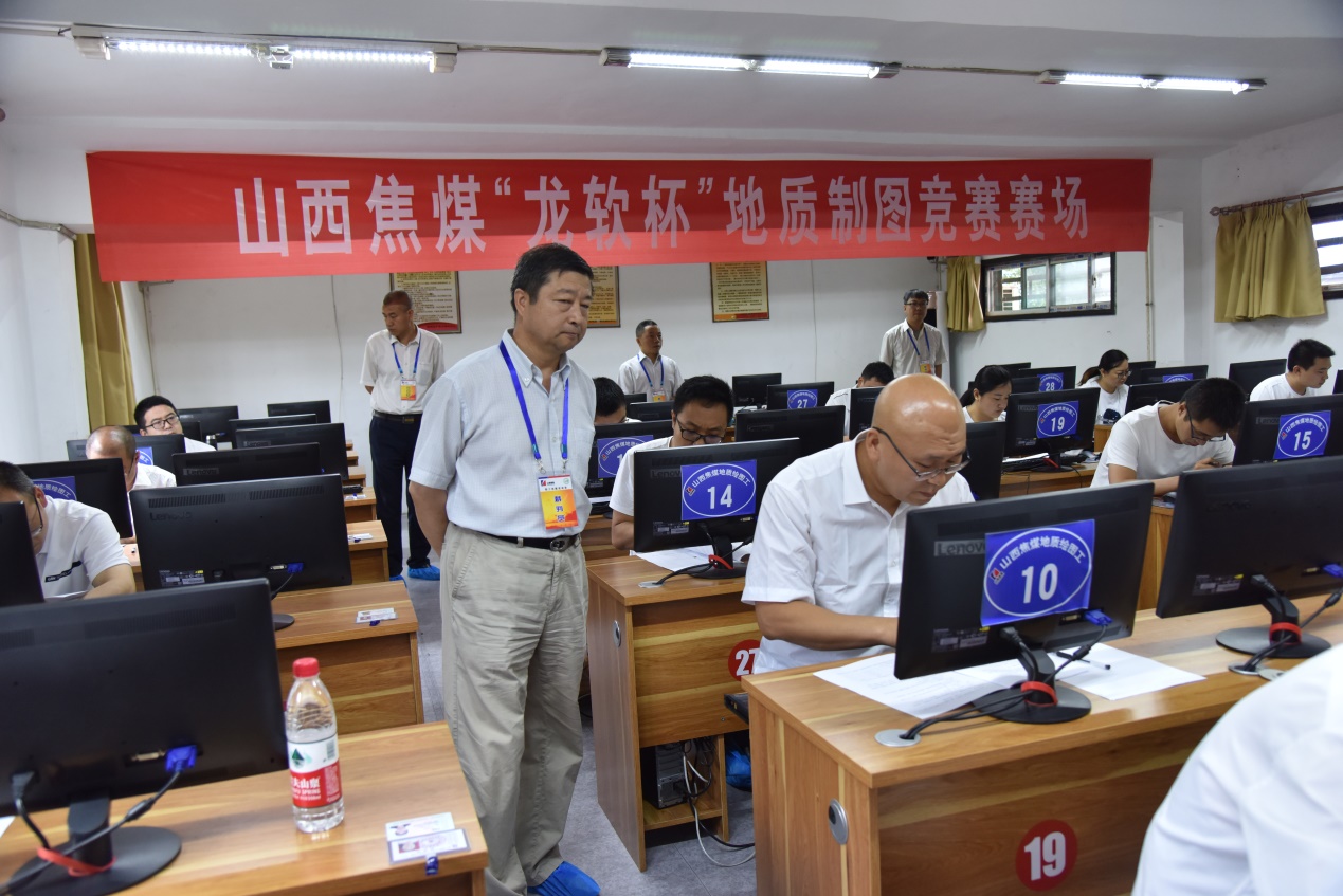 競(jìng)賽現(xiàn)場(chǎng).jpg 競(jìng)賽現(xiàn)場(chǎng).jpg